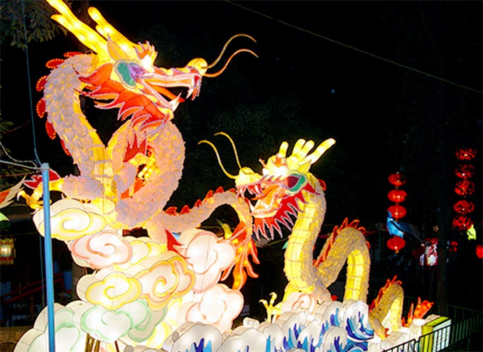 选择三点必要 生产南京彩灯生产厂商，注意事项_专业元宵节花灯厂家 第2张图片